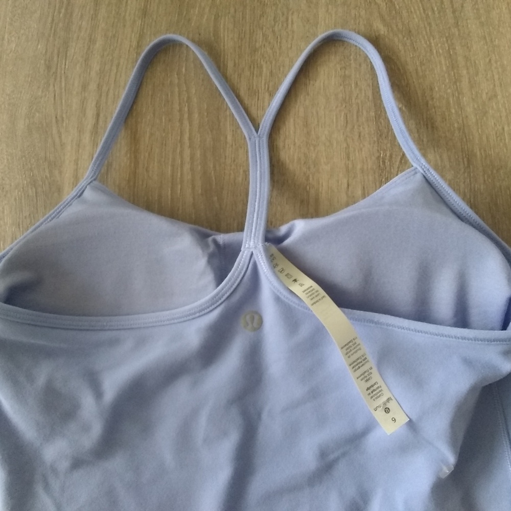 Lululemon top